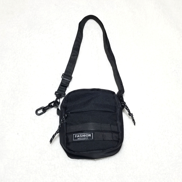 Sold Fashion Instinct Shoulder Sling Bag - Picture 2 of 7